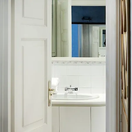 Apartamento Apartamento De 100 M² En San Giovanni, Con 3 Habitación *